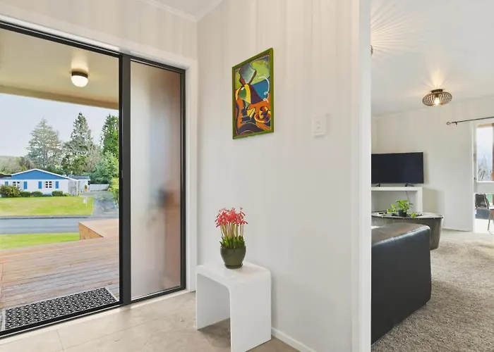 Vakantiehuis Sunnybrook - Sunny 3 Bed With Great Deck Rotorua