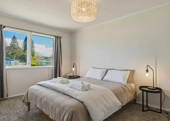 Hébergement de vacances Sunnybrook - Sunny 3 Bed With Great Deck *