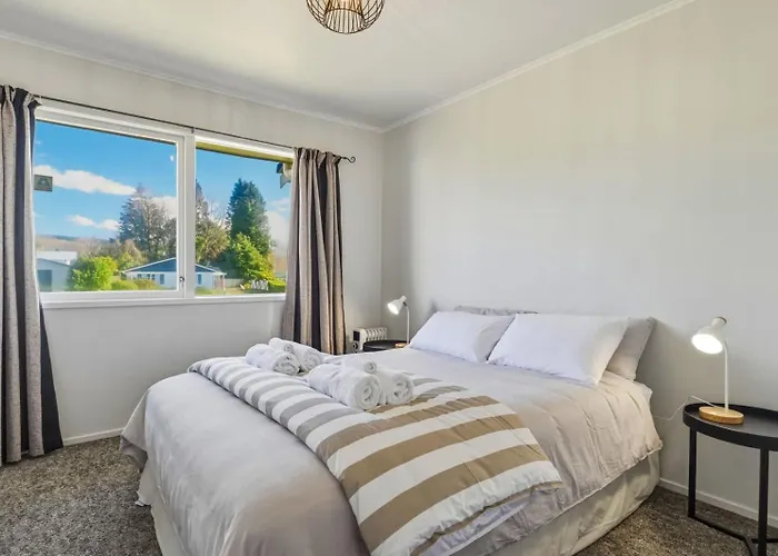 Sunnybrook - Sunny 3 Bed With Great Deck Hébergement de vacances